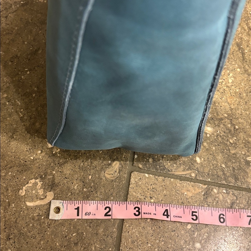 New Aqua Triangle bag by Portland Leather, NWT - Picture 8 of 16